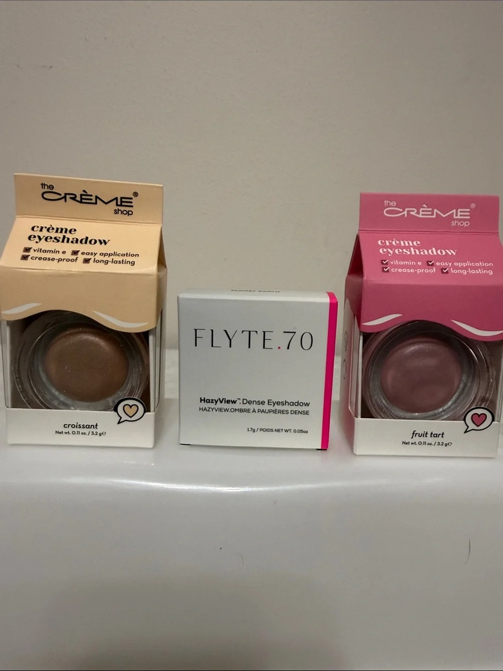 The Crème Shop Crème Eyeshadow Duo with FLYTE.70 Accent